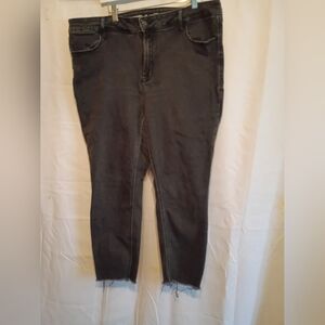 Old Navy Size 20 High Rise Super Skinny Black Denim Jeans.